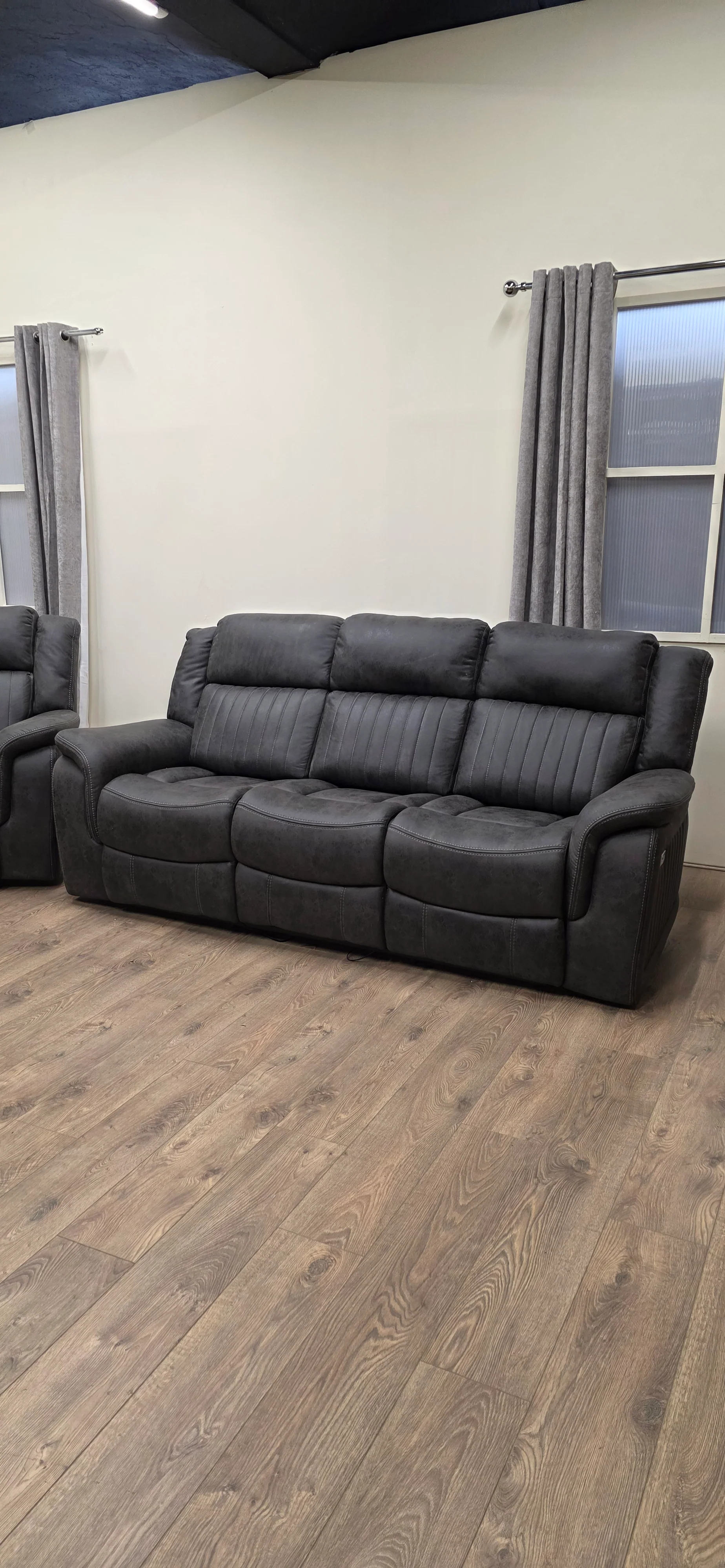 Aldweena Recliner Sofa Set 3+2 Seater - Image 6
