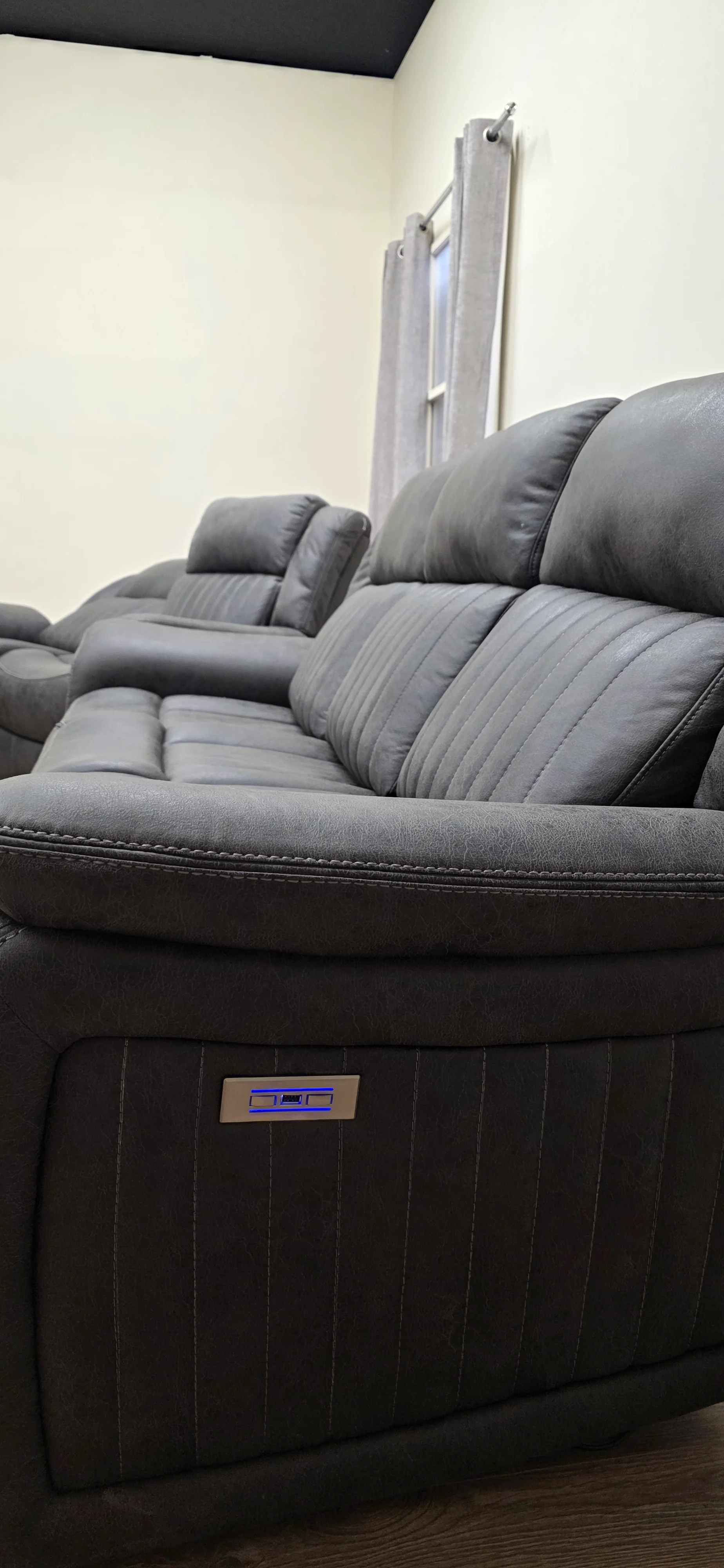 Aldweena Recliner Sofa Set 3+2 Seater - Image 7