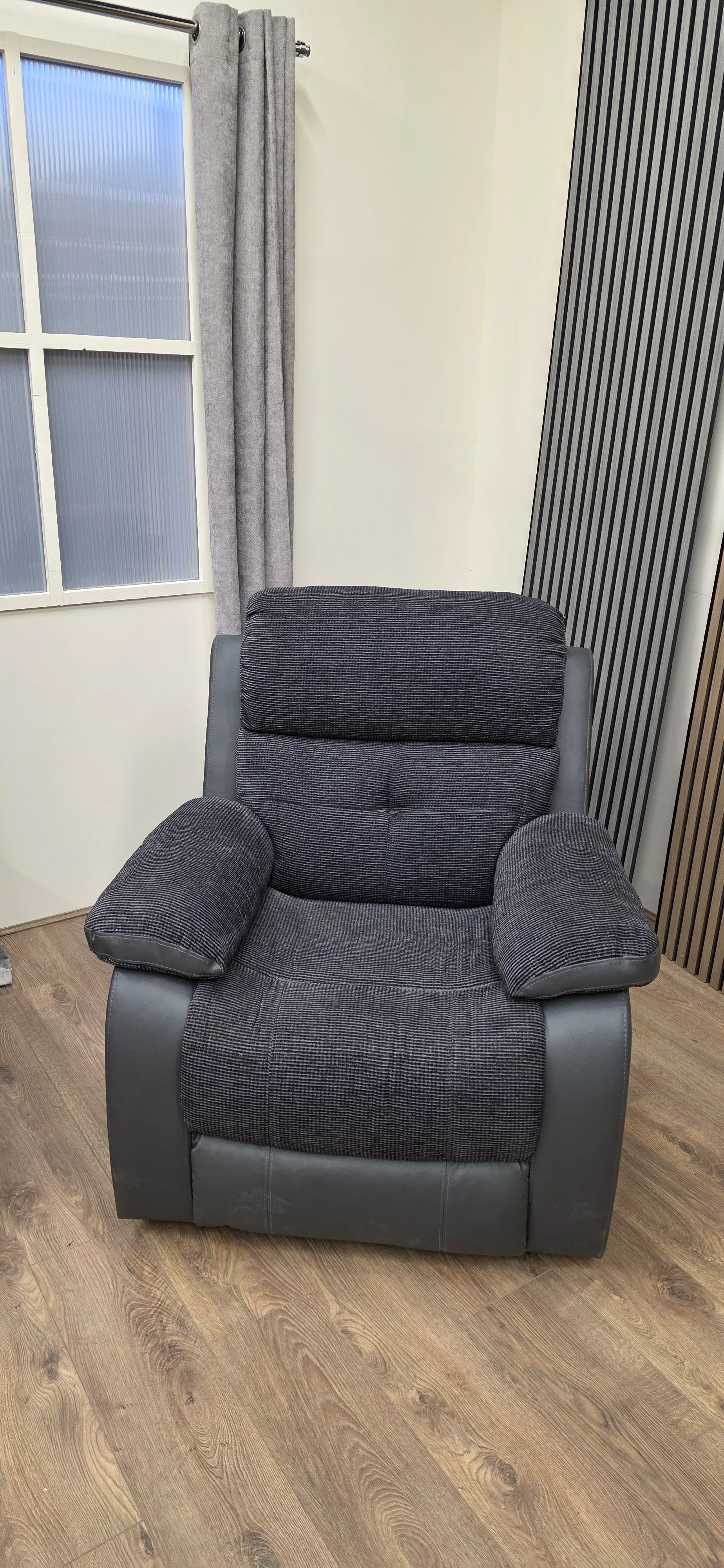 Kingsley Recliner Sofa Set - Image 3